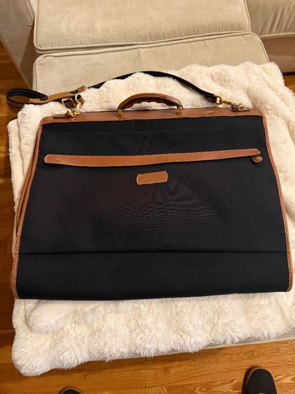 T Anthony Classic Tri Fold/Carry On Garment Bag